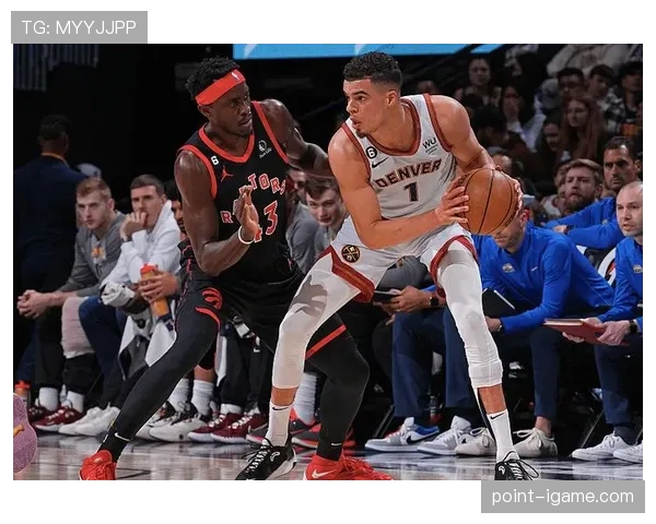 洛瑞挡拆突破效率提升显著 拉开球队关键时刻得分空间